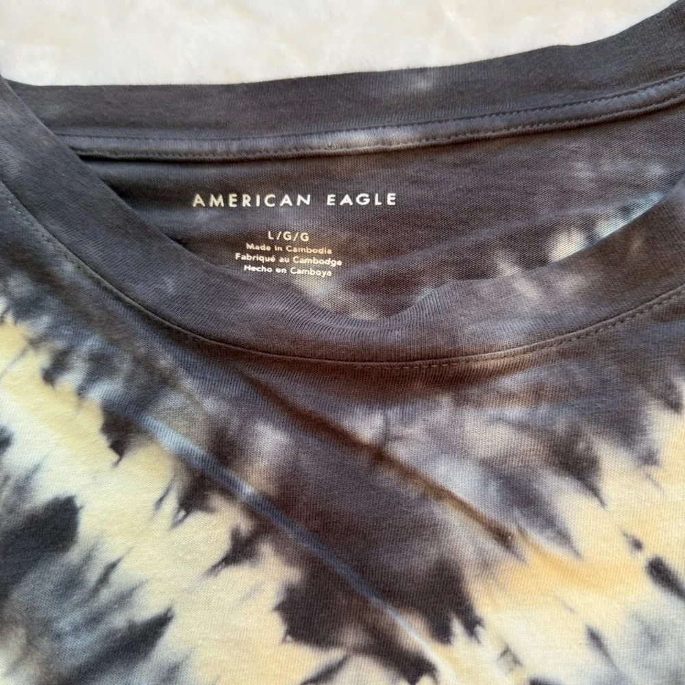 Tie-Dye V-Neck Women's crop Top size Large - Picture 2 of 3